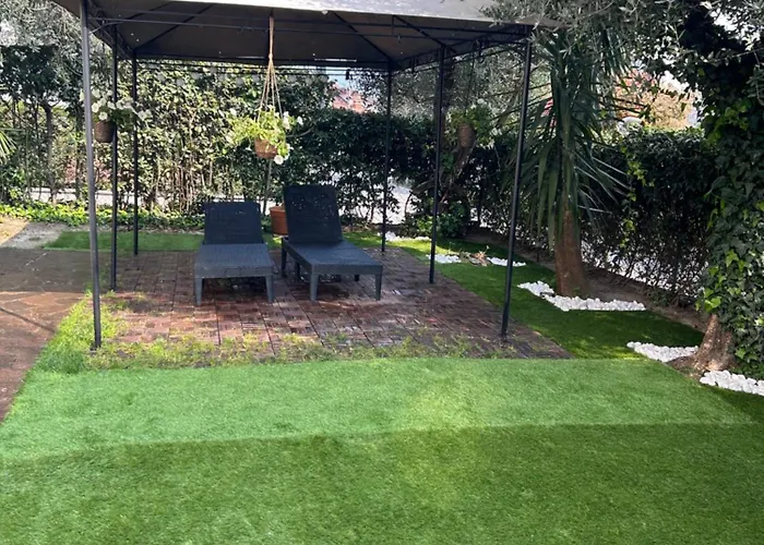 Topaze Bed & Breakfast 3*