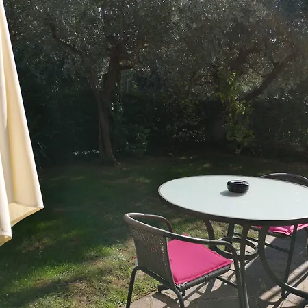 Topaze Bed and Breakfast 3*